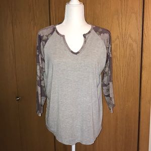 XL Maurices Gray 3/4 Sleeve Baseball T.